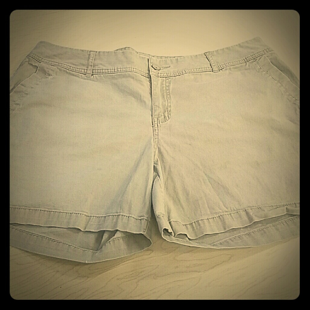 Khaki Shorts